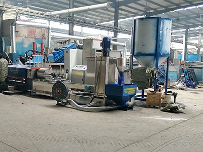 Ligne de recyclage des plastiques en Thaïlande